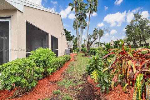 Villa ou maison à vendre à Homestead, Floride: 2 chambres, 108.79 m2 № 1946618 - photo 21