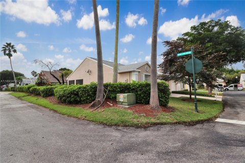Villa ou maison à vendre à Homestead, Floride: 2 chambres, 108.79 m2 № 1946618 - photo 27