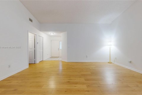 Villa ou maison à vendre à Homestead, Floride: 2 chambres, 108.79 m2 № 1946618 - photo 6