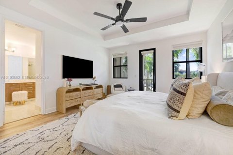 Townhouse in Doral, Florida 3 bedrooms, 226.5 sq.m. № 2409129 - photo 27