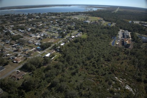 Commercial property in Lake Wales, Florida № 1868515 - photo 5