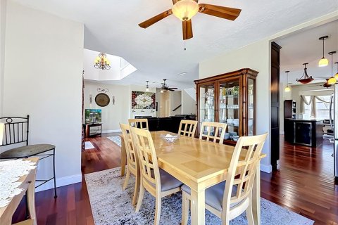 House in Crystal River, Florida 3 bedrooms, 343.27 sq.m. № 2151337 - photo 15