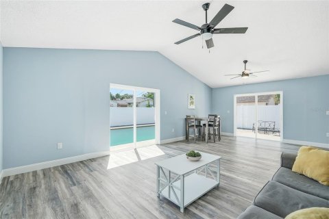 Villa ou maison à vendre à Saint Petersburg, Floride: 3 chambres, 164.25 m2 № 2329826 - photo 12