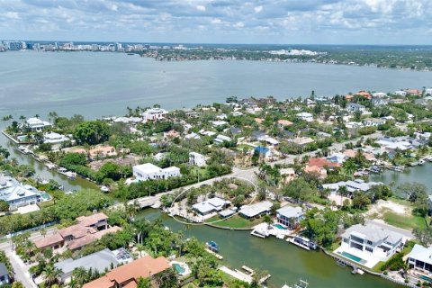 Купить виллу или дом в Сарасота, Флорида 5 комнат, 200.95м2, № 1904200 - фото 30