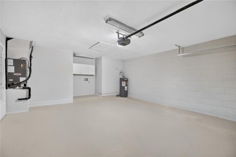 Townhouse in Tampa, Florida 2 bedrooms, 102.1 sq.m. № 2416687 - photo 20