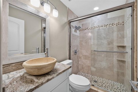Townhouse in Tampa, Florida 2 bedrooms, 102.1 sq.m. № 2416687 - photo 19