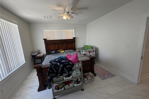 House in Clearwater, Florida 3 bedrooms, 196.21 sq.m. № 2166023 - photo 25