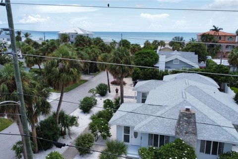 House in Clearwater, Florida 3 bedrooms, 196.21 sq.m. № 2166023 - photo 22