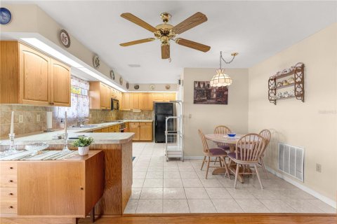 House in Summerfield, Florida 2 bedrooms, 130.81 sq.m. № 2107419 - photo 14
