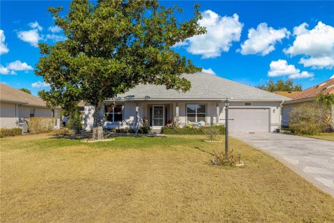 House in Summerfield, Florida 2 bedrooms, 130.81 sq.m. № 2107419