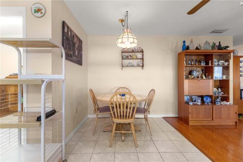 House in Summerfield, Florida 2 bedrooms, 130.81 sq.m. № 2107419 - photo 18