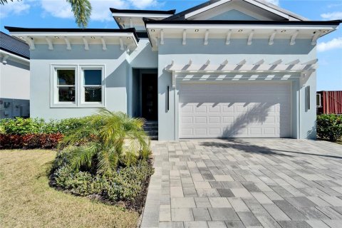 Casa en venta en Apollo Beach, Florida, 4 dormitorios, 198.72 m2 № 1258975 - foto 5