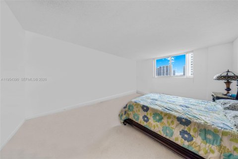 Condominio en venta en Sunny Isles Beach, Florida, 2 dormitorios, 139.82 m2 № 2042462 - foto 24