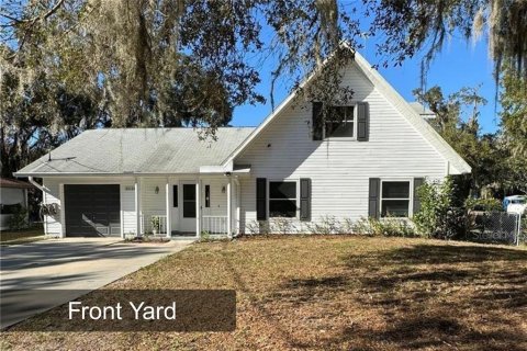 House in Inglis, Florida 3 bedrooms, 189.52 sq.m. № 2273271