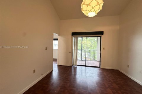 Снять в аренду кондоминиум в Форт-Лодердейл, Флорида 2 спальни, 79.71м2, № 1947626 - фото 6