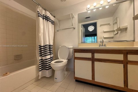 Снять в аренду кондоминиум в Форт-Лодердейл, Флорида 2 спальни, 79.71м2, № 1947626 - фото 7