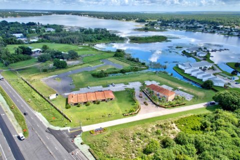Propiedad comercial en venta en Lake Placid, Florida, 143.07 m2 № 1855223 - foto 1