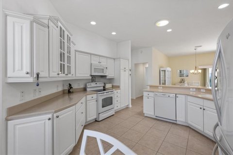 Casa en venta en The Villages, Florida, 3 dormitorios, 179.02 m2 № 1880682 - foto 5