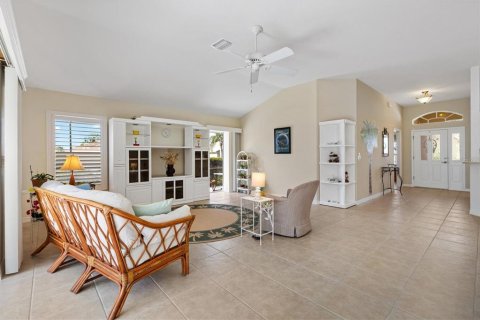 Casa en venta en The Villages, Florida, 3 dormitorios, 179.02 m2 № 1880682 - foto 12