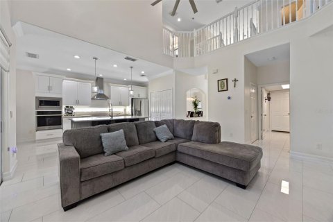 Casa en venta en Orlando, Florida, 5 dormitorios, 249.16 m2 № 1898536 - foto 6