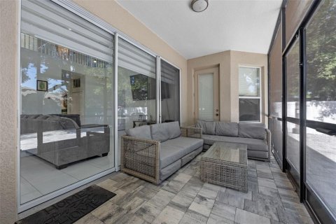 Casa en venta en Orlando, Florida, 5 dormitorios, 249.16 m2 № 1898536 - foto 27
