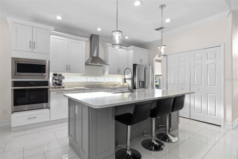 Casa en venta en Orlando, Florida, 5 dormitorios, 249.16 m2 № 1898536 - foto 3
