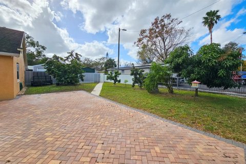 Villa ou maison à vendre à Tampa, Floride: 3 chambres, 112.97 m2 № 1720818 - photo 5