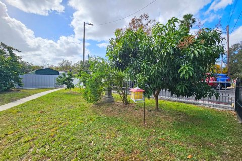 Villa ou maison à vendre à Tampa, Floride: 3 chambres, 112.97 m2 № 1720818 - photo 6