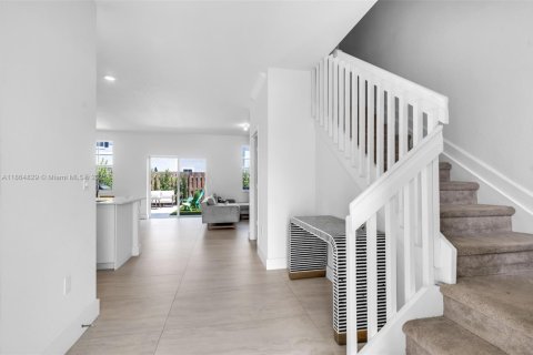 Townhouse in Coral Springs, Florida 3 bedrooms, 124.86 sq.m. № 1893296 - photo 22