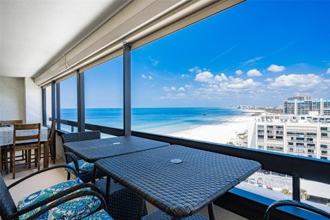 Condo in Clearwater, Florida, 2 bedrooms  № 2205886