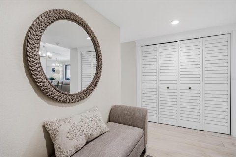 Condo in Clearwater, Florida, 2 bedrooms  № 2205886 - photo 22