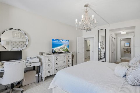 Condo in Clearwater, Florida, 2 bedrooms  № 2205886 - photo 26