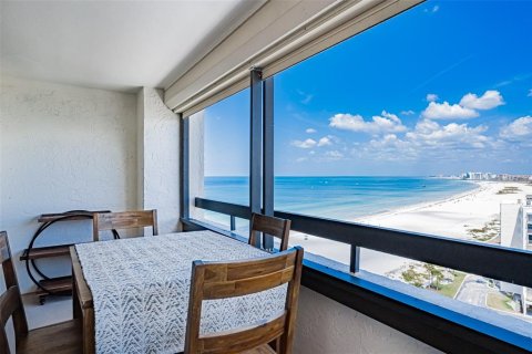 Condo in Clearwater, Florida, 2 bedrooms  № 2205886 - photo 13