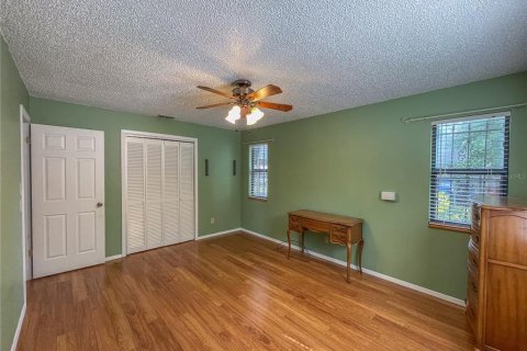 House in Floral City, Florida 2 bedrooms, 109.25 sq.m. № 1915611 - photo 5