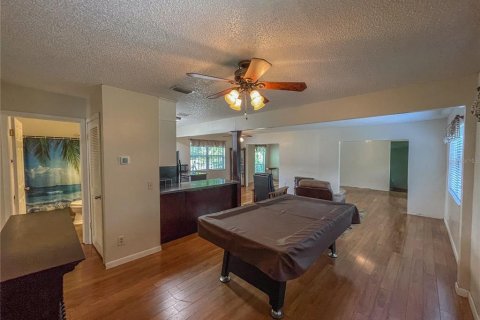 House in Floral City, Florida 2 bedrooms, 109.25 sq.m. № 1915611 - photo 2