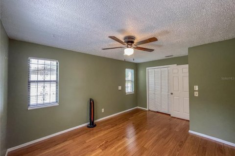 House in Floral City, Florida 2 bedrooms, 109.25 sq.m. № 1915611 - photo 20