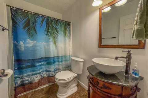 House in Floral City, Florida 2 bedrooms, 109.25 sq.m. № 1915611 - photo 17