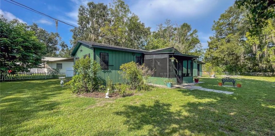 Villa ou maison à Floral City, Floride 2 chambres, 109.25 m2 № 1915611