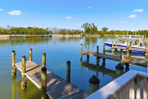 Immobilier commercial à vendre à Sarasota, Floride: 567.63 m2 № 2266567 - photo 22