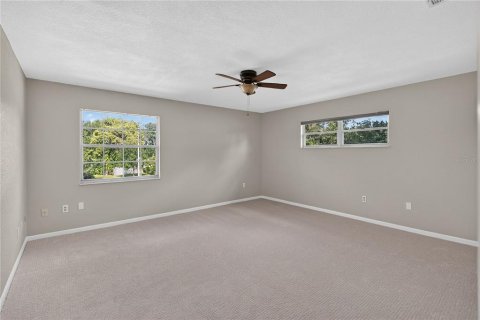 Casa en venta en Altamonte Springs, Florida, 5 dormitorios, 222.97 m2 № 2227614 - foto 16