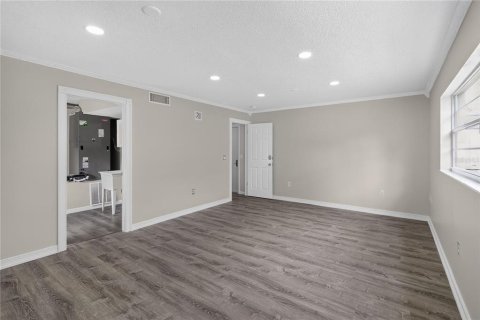 Casa en venta en Altamonte Springs, Florida, 5 dormitorios, 222.97 m2 № 2227614 - foto 26