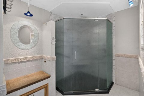 Casa en venta en Altamonte Springs, Florida, 5 dormitorios, 222.97 m2 № 2227614 - foto 18