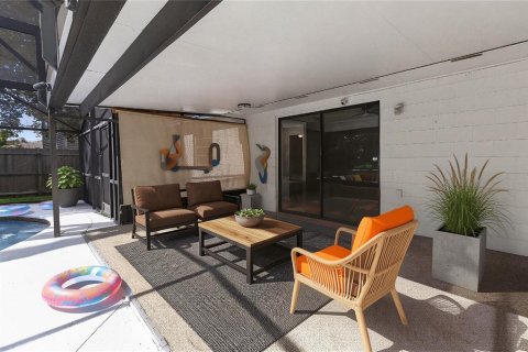 Casa en venta en Altamonte Springs, Florida, 5 dormitorios, 222.97 m2 № 2227614 - foto 9