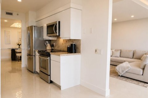Copropriété à louer à Aventura, Floride: 2 chambres, 132.85 m2 № 2439361 - photo 7