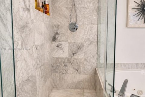 Copropriété à louer à Aventura, Floride: 2 chambres, 132.85 m2 № 2439361 - photo 19