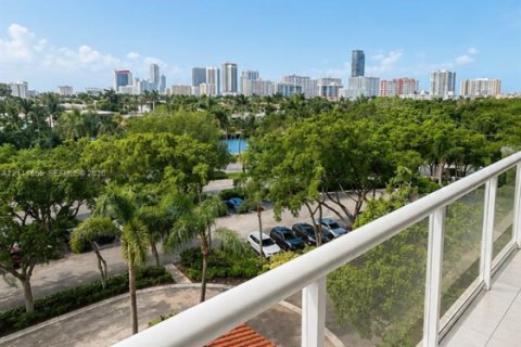 Copropriété à louer à Aventura, Floride: 2 chambres, 132.85 m2 № 2439361 - photo 28