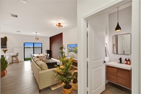 Touwnhouse à vendre à Miami, Floride: 3 chambres, 128.02 m2 № 1726480 - photo 15