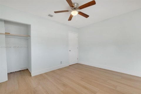 Купить виллу или дом в Окленд-Парк, Флорида 3 спальни, 129.6м2, № 2002514 - фото 18