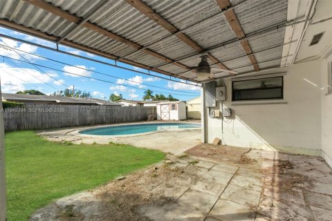 Купить виллу или дом в Окленд-Парк, Флорида 3 спальни, 129.6м2, № 2002514 - фото 25