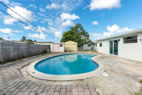 Купить виллу или дом в Окленд-Парк, Флорида 3 спальни, 129.6м2, № 2002514 - фото 26